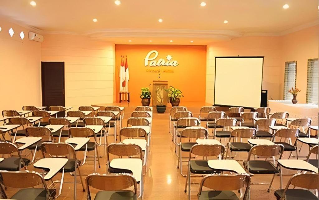 Patria Garden Hotel Blitar Exterior foto