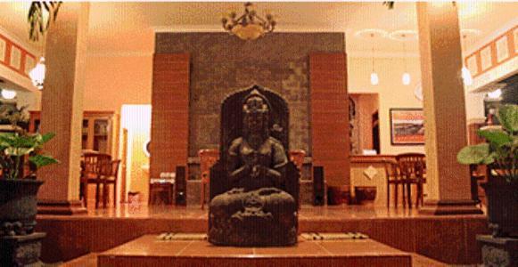 Patria Garden Hotel Blitar Exterior foto